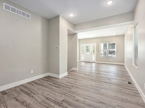 738 Martin Luther King Jr St SE #1, Grand Rapids, MI 49507