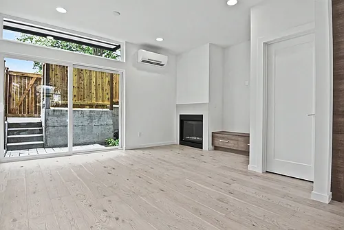2017 E Spruce St Photo 1 2017 E Spruce St Photo 1
