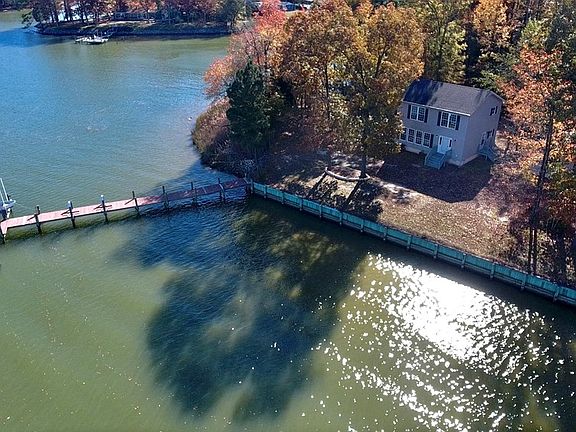 2nd image of 174 Forest Shores Ln