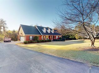 1265 Smithdale Rd, Cumming, GA 30040