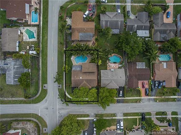 5th image of 10900 NW 27th Pl