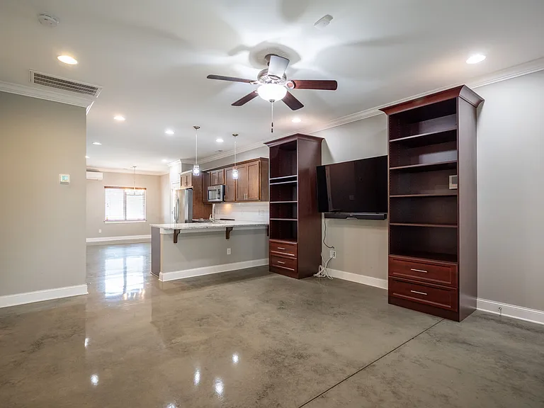 3111 Saint Elmo Ave — Photo 5