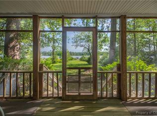 310 River Road Cir, Saluda, VA 23149