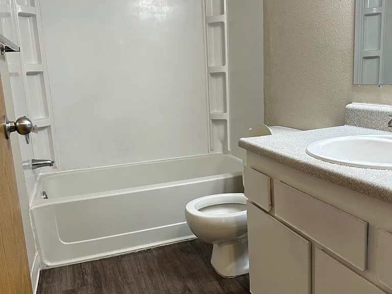 9034 Pacific Ave #16 — Photo 10