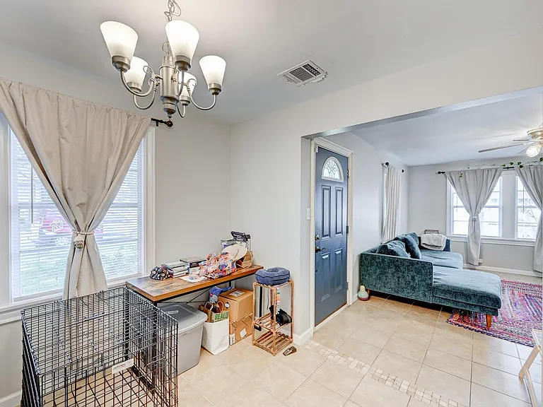 4311 Ione St — Photo 10