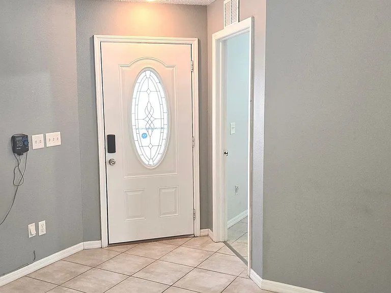 3412 Palm Beach Dr — Photo 3