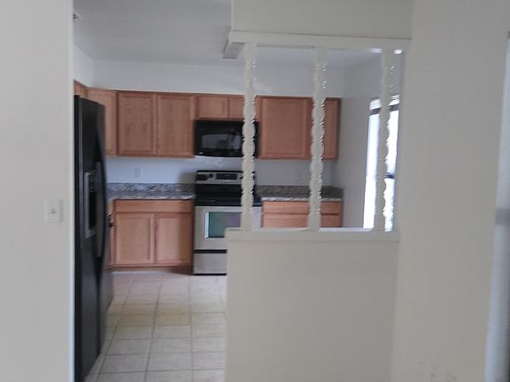 3rd image of 1778 Club Ct