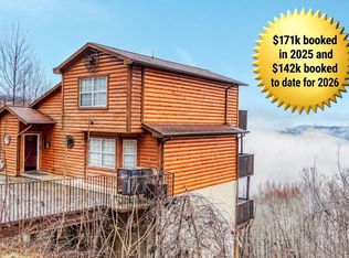 943 Crooked Ridge Rd, Gatlinburg, TN 37738