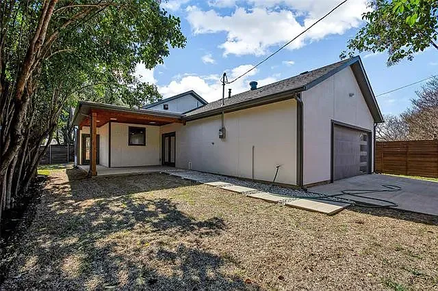 10827 Wallbrook Dr — Photo 5