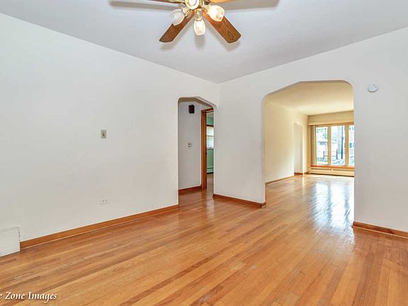 4th image of 5652 S Austin Ave