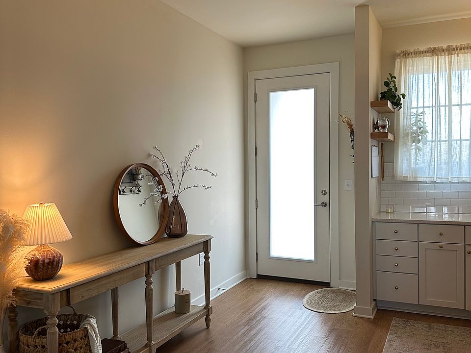 1st image of 600 E Trinity Ln #206