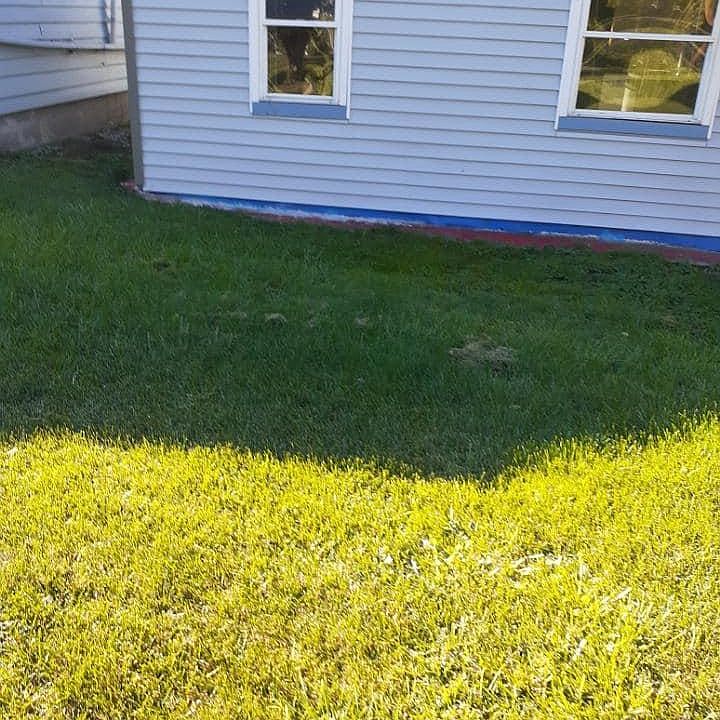 2nd image of 424 E Main St