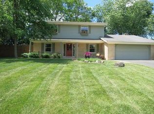 3575 S Brentwood Rd, New Berlin, WI 53151