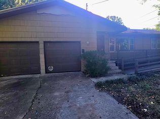 2004 S Linden Ave, Springfield, MO 65804