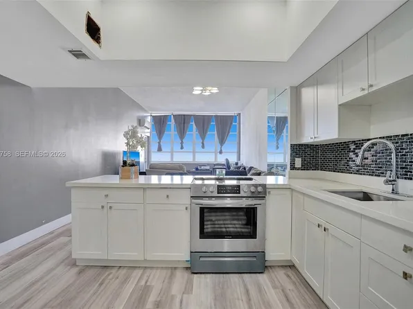 1351 NE Miami Gardens Dr APT 1703E, Miami, FL 33179