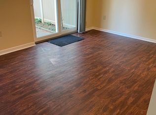 105 Thoreau Dr, Plainsboro, NJ 08536