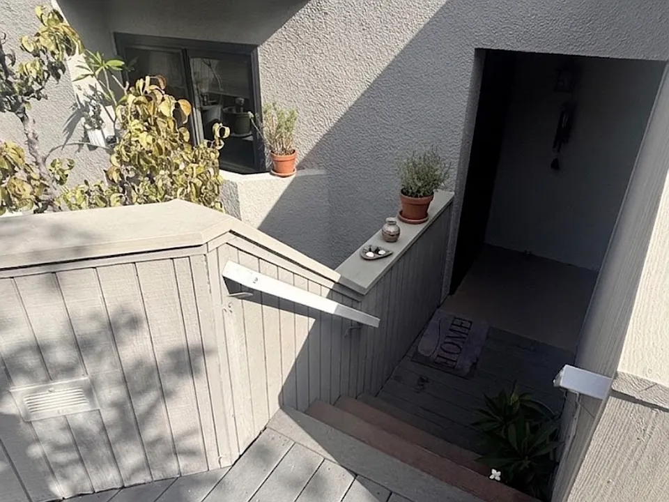 12510 Montecito Rd