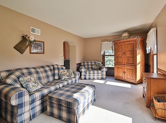 3rd image of 5331 Debra Dr