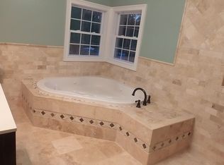 726 Terry Rd, Hauppauge, NY 11788