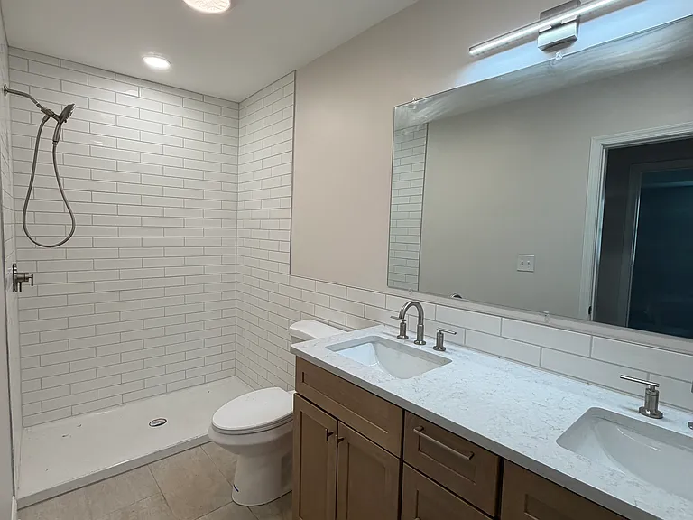 111 S Blakely St #2 — Photo 6
