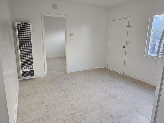 5th image of 770 E Willow St #770
