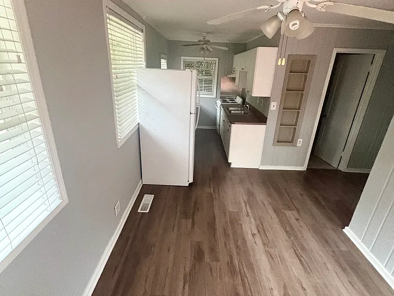 3022 Dartmouth Ave N — Photo 7