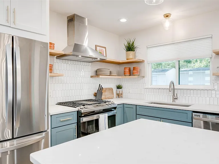2516 Friar Tuck Ln — Photo 8
