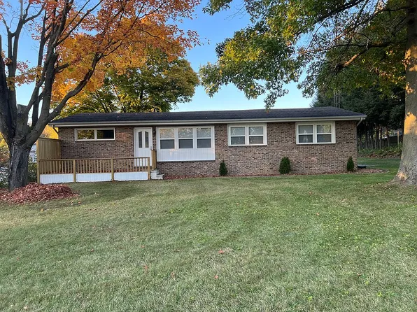 25325 Edison Rd, South Bend, IN 46628