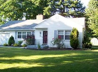4 Livingston St, Honeoye Falls, NY 14472
