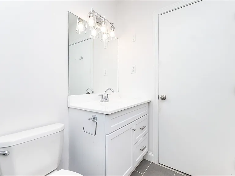 209 W Newton St #3 — Photo 21