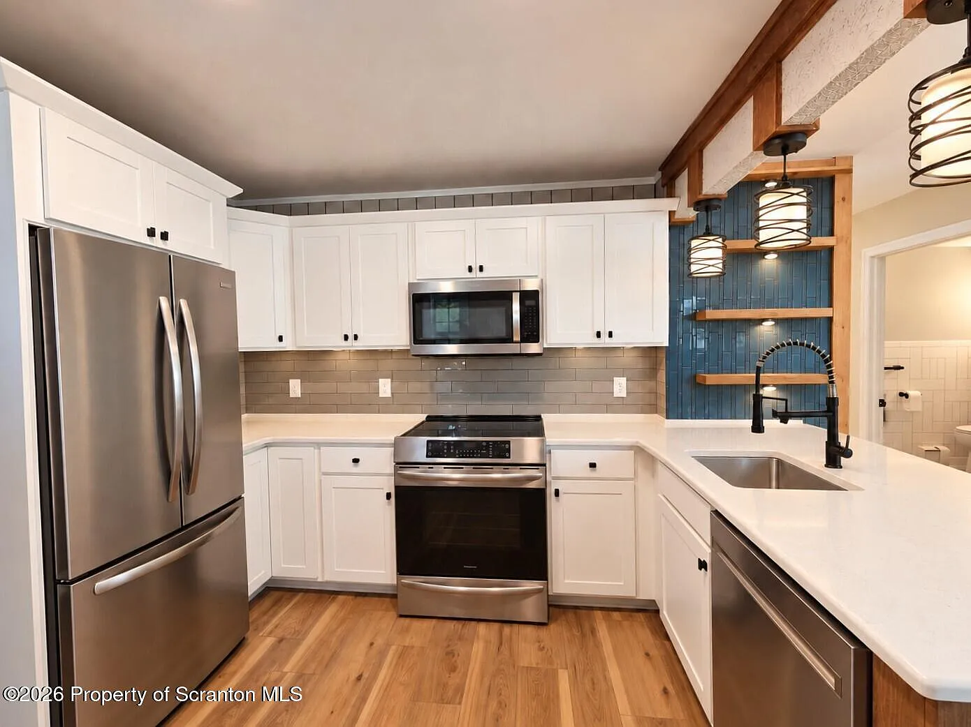 1 bed, 1.0 bath, 600 sqft, $1,250 — Photo 2
