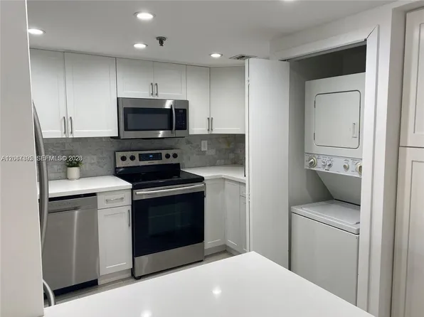 911 E Ponce De Leon Blvd APT 301, Coral Gables, FL 33134