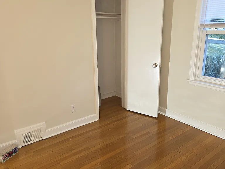 bedroom no.2