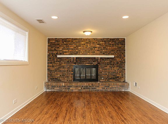 4th image of 601 E 158th St