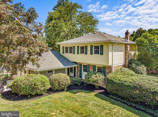 15 Henderson Hill Rd, Newark, DE 19711