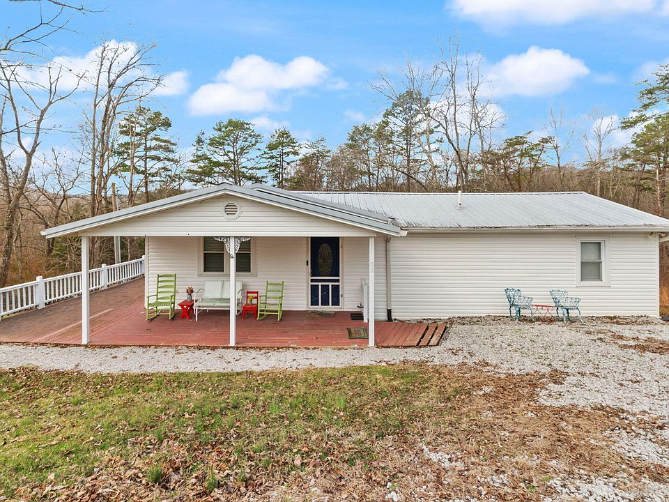 1st image of 55 Dogwood Dr