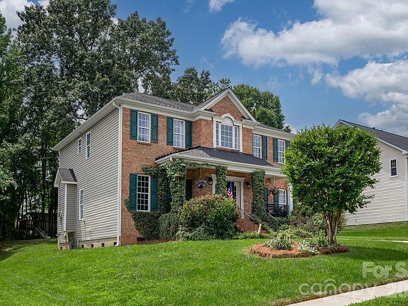 2nd image of 4134 Oakton Ridge Ct