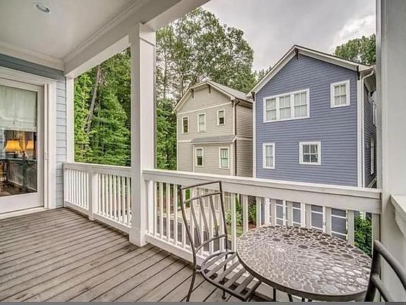 5th image of 830 Grove Bnd