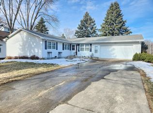 105 E Hawthorne St, Albert Lea, MN 56007