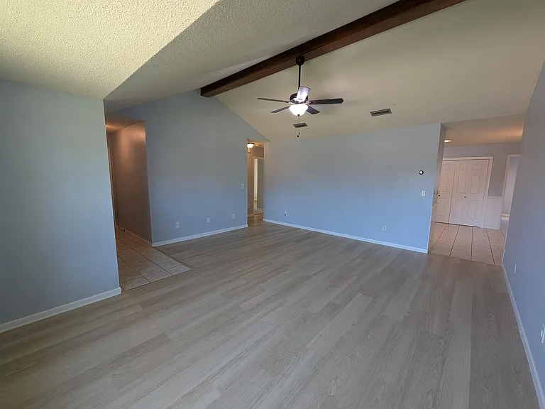 2217 Calle De Pizzaro — Photo 13