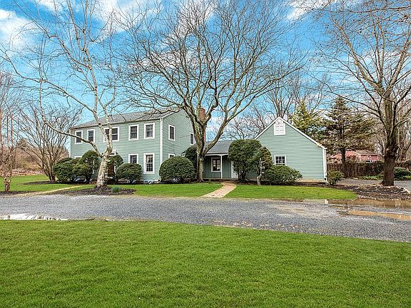 3rd image of 1 Marsh Ln