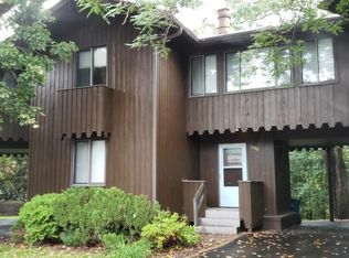 1532 S Timber Rdg NE, Fridley, MN 55432