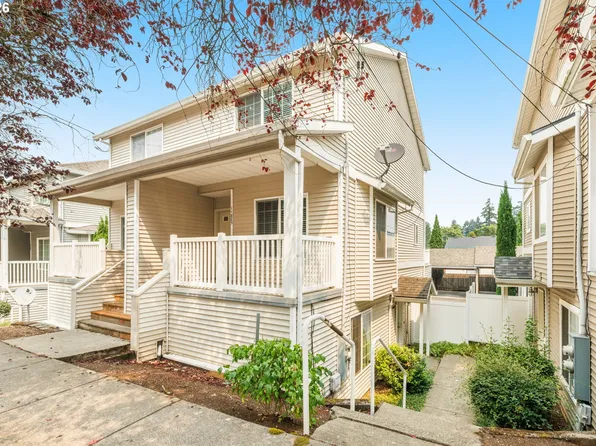 11885 SE Pine St, Portland, OR 97216