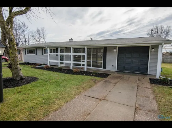 3333 Queenswood Blvd, Toledo, OH 43606