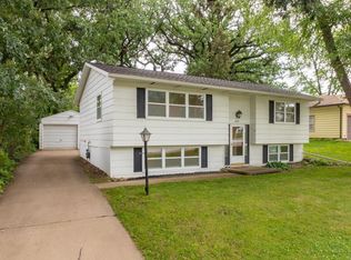 2612 Victory Dr, Cedar Falls, IA 50613