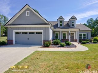 69 Manor Dr, Hull, GA 30646