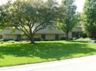 8720 Staghorn Rd, Indianapolis, IN 46260