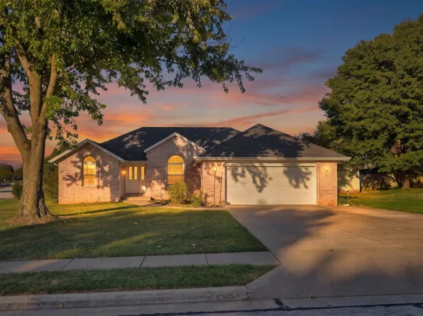 501 Sarah Court, Willard, MO 65781