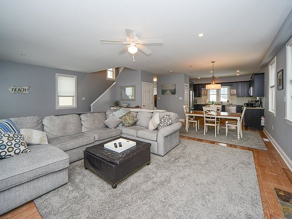 4th image of 404 Simpson Ave