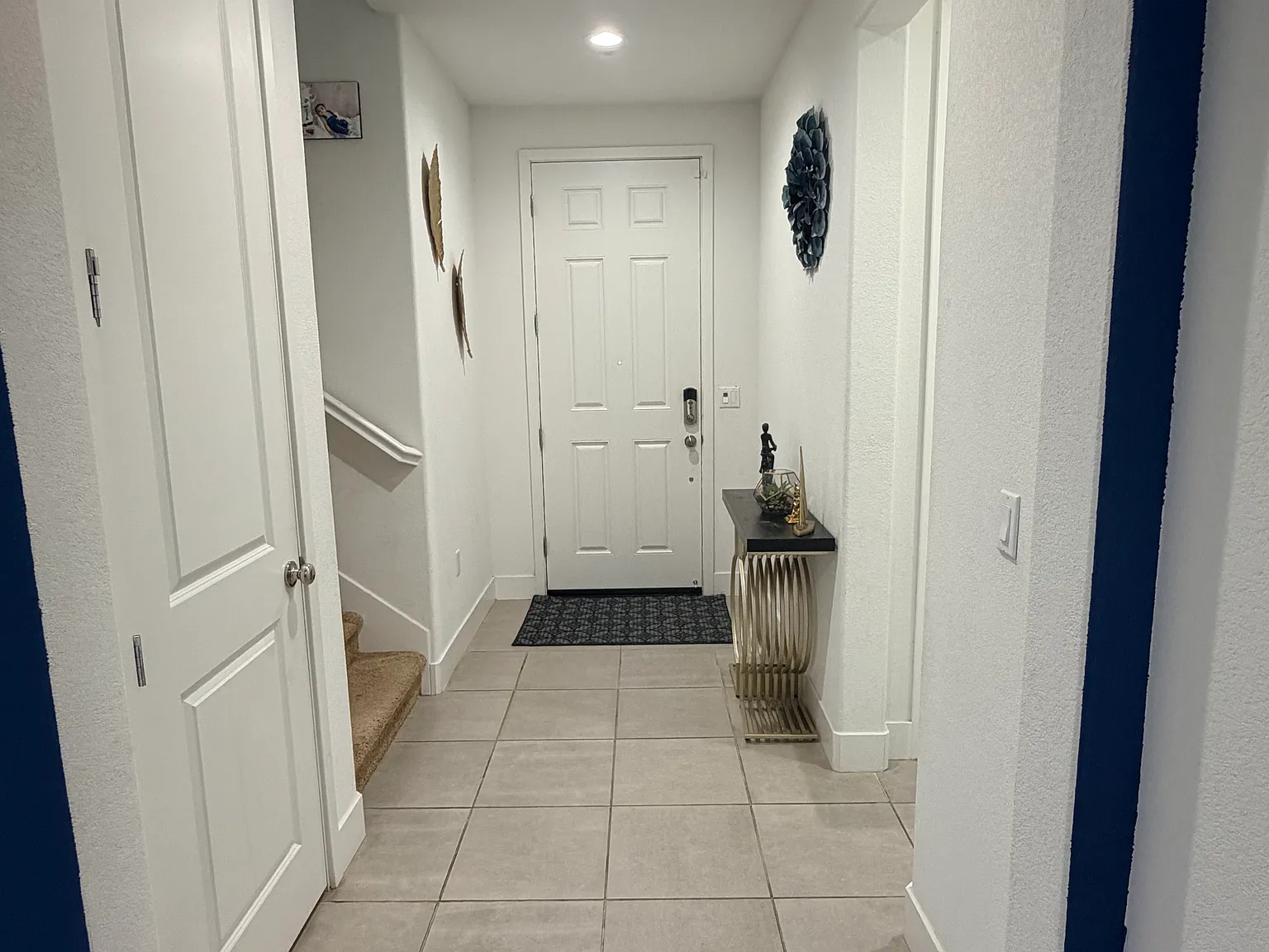 4 bed, 2507 sqft, $3,400 — Photo 2